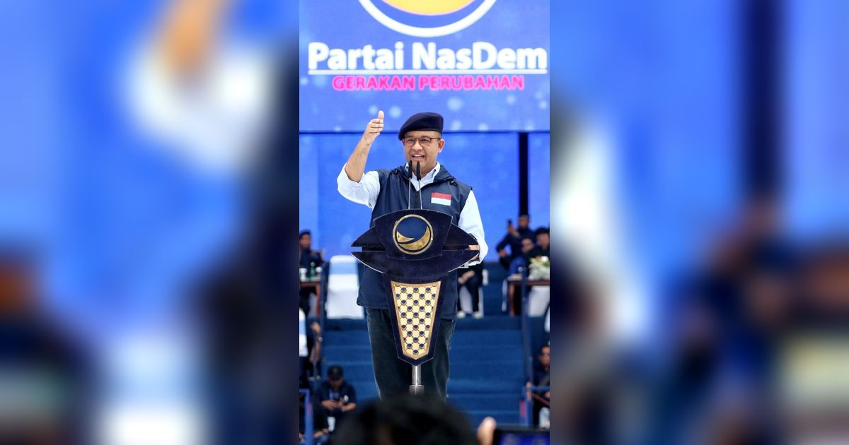 FOTO: Pakai Baret, Pidato 'Berapi-Api' Anies Baswedan Membakar Semangat Para Kader NasDem di Gelora Bung Karno