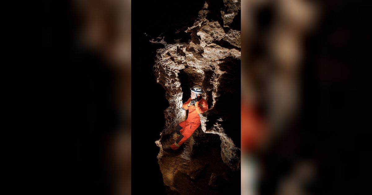 Menguak Misteri Pintu 'Dunia Bawah Tanah yang Terbuka