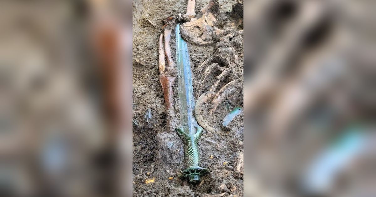 5 Pedang Kuno Berusia Ribuan Tahun yang Ditemukan Arkeolog