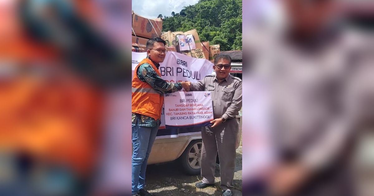 FOTO: BRI Peduli Salurkan Bantuan Tanggap Bencana Banjir dan Longsor Padang