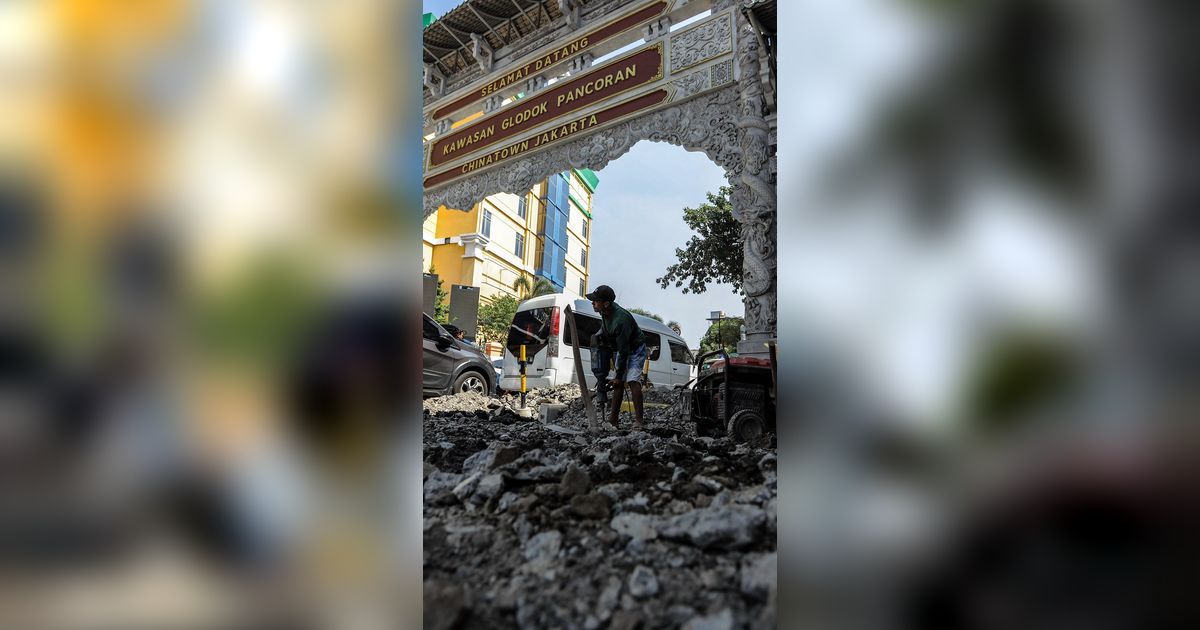 FOTO: Kondisi Trotoar di Kawasan Pasar Petak Sembilan Glodok yang Direvitalisasi agar Ramah Pejalan Kaki