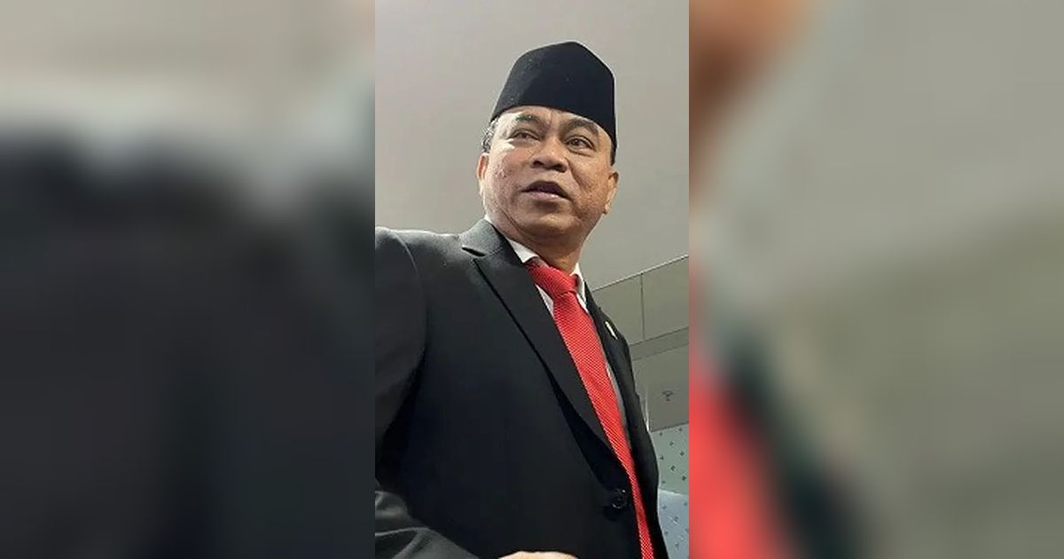 Menkominfo Budi Akui Pernah Terima Pesan WA Judi Online yang Ada Foto Ceweknya