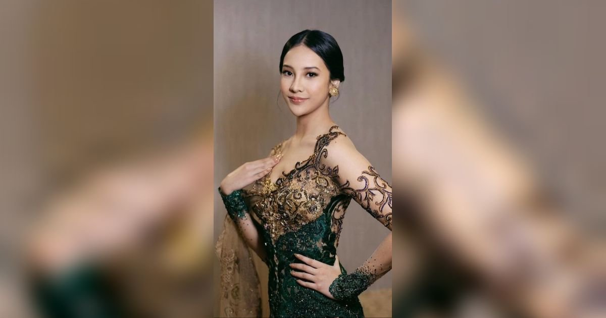 Potret Penampilan Anggun Anya Geraldine Dalam Balutan Kebaya