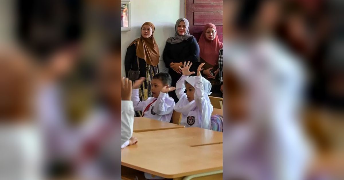 VIDEO: Perintah Jokowi Atasi Kecurangan Sistem Zonasi PPDB Buat Anak Susah Dapat Sekolah