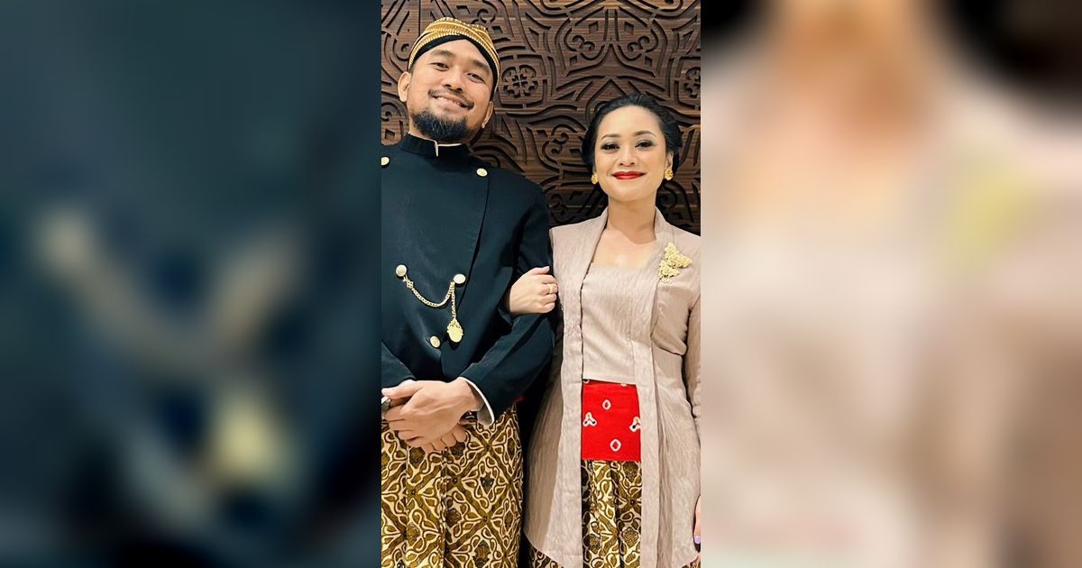 Pakai Baju Jawa, Intip Potret Keluarga Imam Darto yang Jarang Tersorot