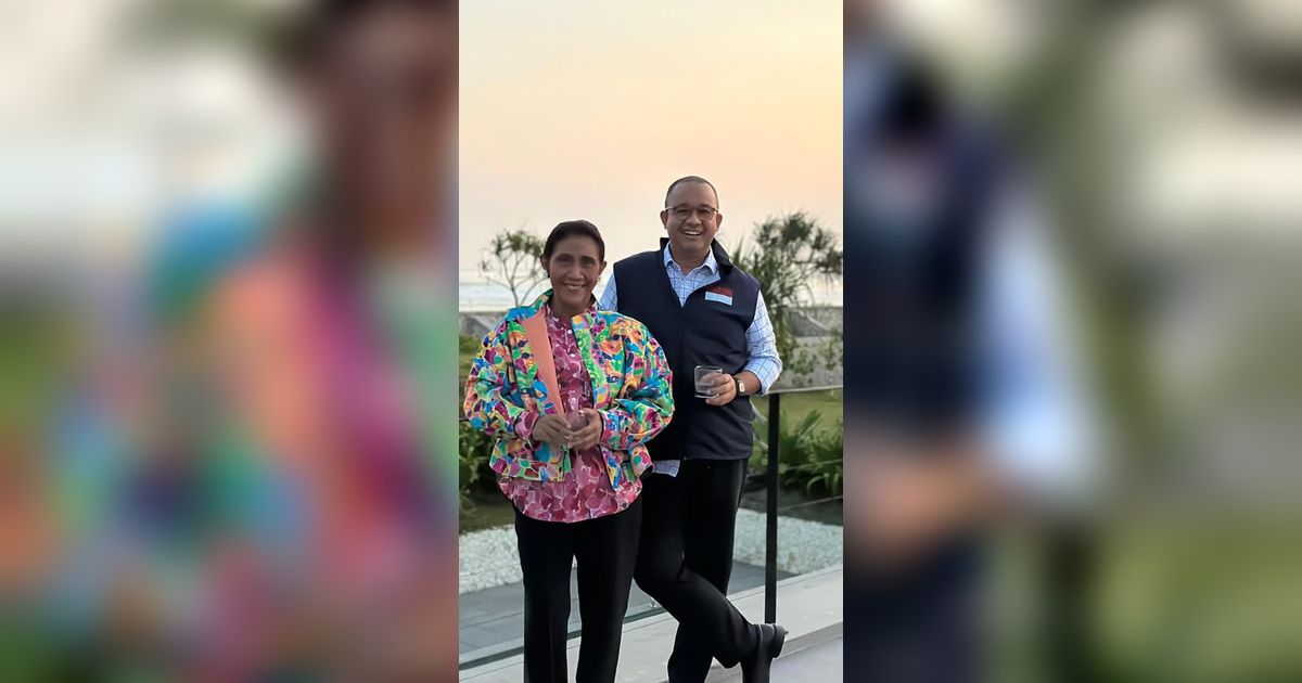 Momen Hangat Anies Bertemu Susi Pudjiastuti, Minum Kelapa Muda Sambil Lihat Sunset