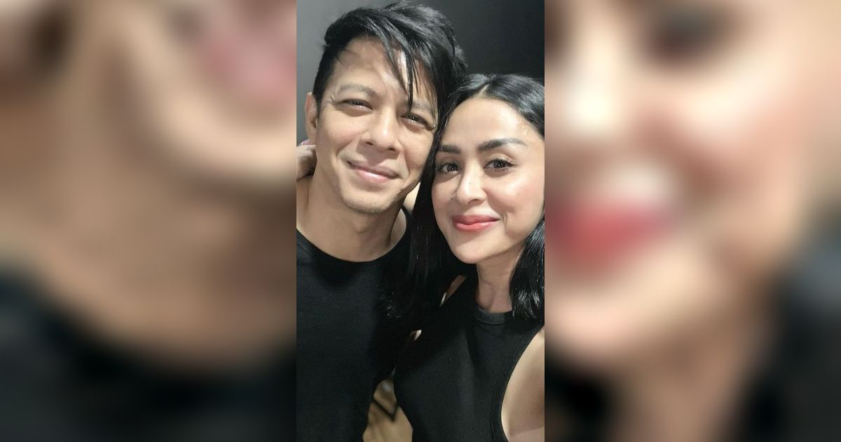 Selvy Kity Foto 'Mesra' sama Ariel Noah jadi Sorotan, Sang Biduan: Jangan Pada Ribut Udah Izin Kok