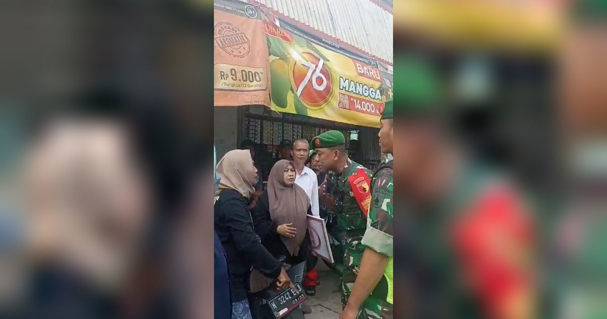 Viral Ibu-ibu Korban Tragedi Kanjuruhan Dihadang Aparat Saat Bertemu Jokowi, Ini Penjelasan Istana