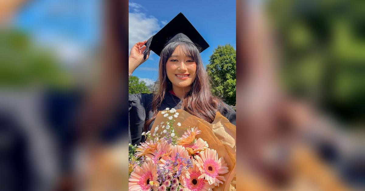 10 Potret Cantik Amanda Caesa Anak Parto Patrio saat Wisuda di Inggris, Penampilannya Curi Perhatian