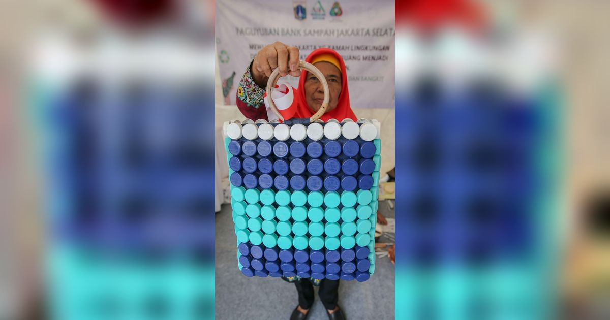 FOTO: Ragam Produk Daur Ulang Mencuri Perhatian di Festival Ekonomi Sirkular 2023