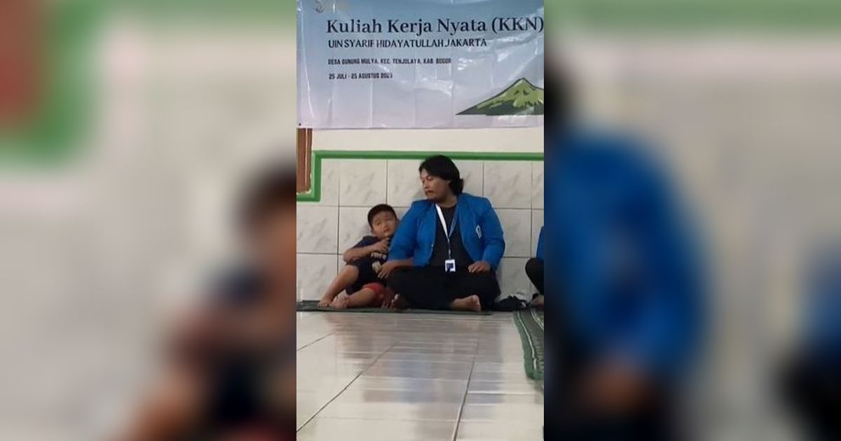 Viral Momen Gemas Mahasiswa KKN dan Bocah Laki-laki, Nempel Bak Ayah dan Anak