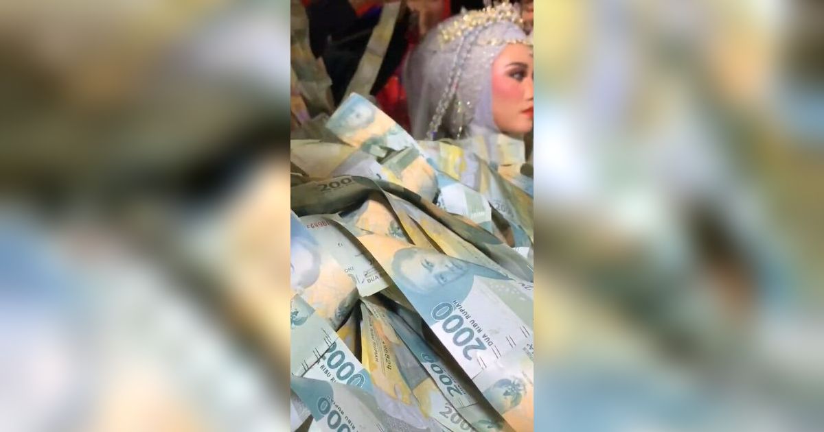 Paculan jadi Tradisi Pernikahan Unik di Serang, Pengantin Diberi Kalung Uang agar Terbuka Rezekinya