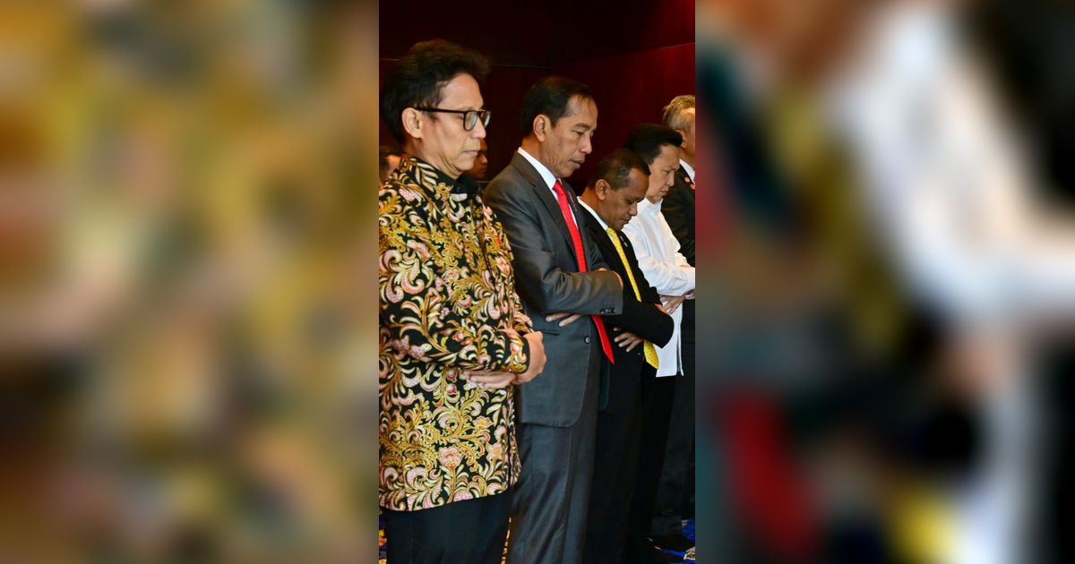 Momen Jokowi Salat Jumat di China, Muhadjir Jadi Khatib