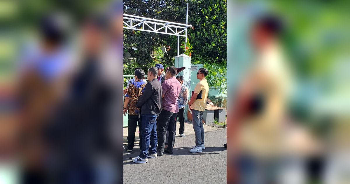 Diadang Massa, PN Yogya Gagal Eksekusi Objek Sengketa Bangunan Milik Guru Besar UGM