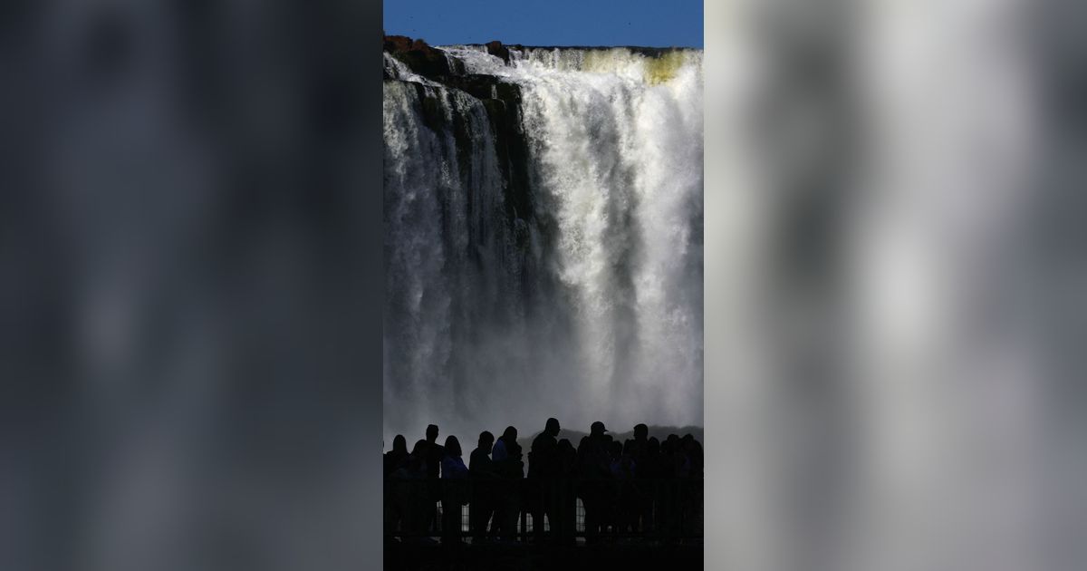 Keeksotisan Air Terjun Iguazu yang Menyita Pandangan Mata