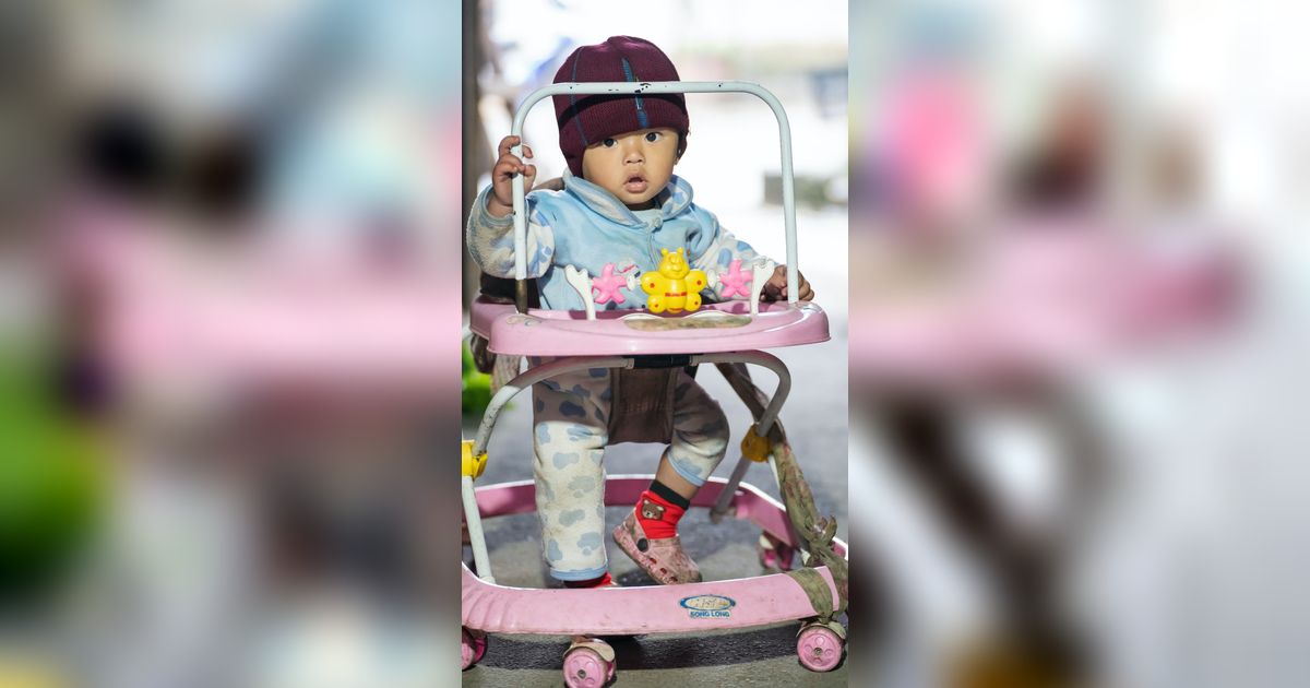 Waspadai Bahaya Penggunaan Baby Walker untuk Ajari Buah Hati Berjalan