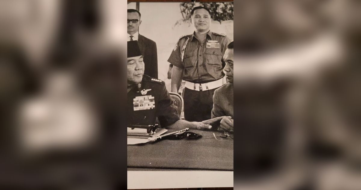 Potret Pertemuan Soekarno & Sultan Hamengkubuwono IX, Bahas Utang Negara yang Menumpuk