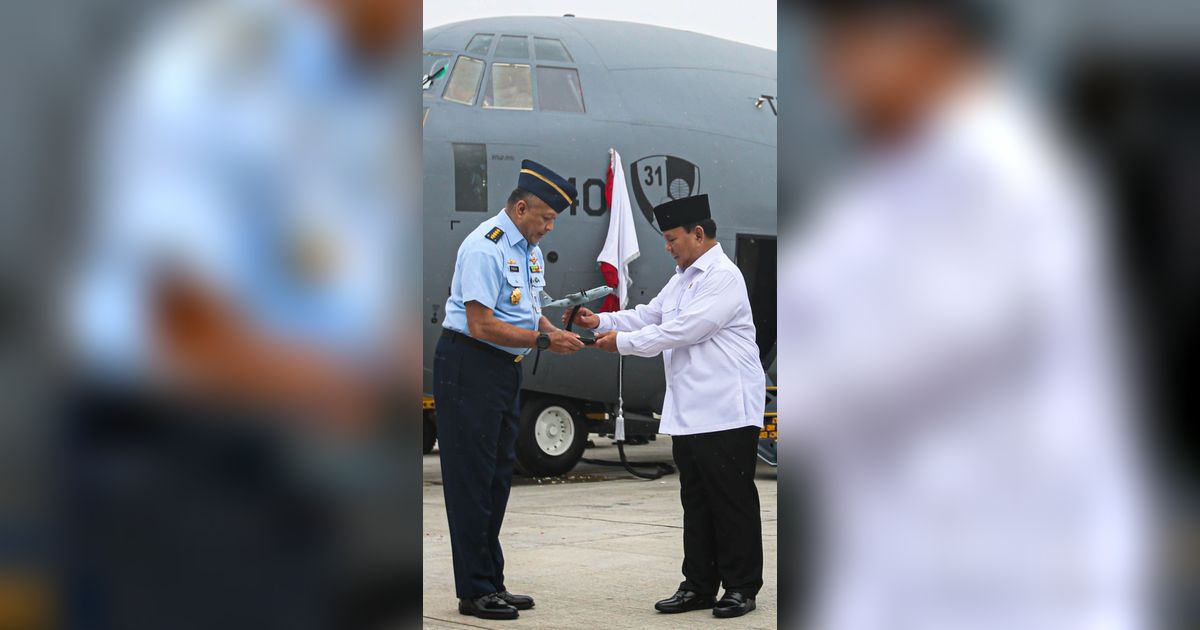 Menhan Prabowo Serah Terima Unit Kedua Pesawat C-130J Super Hercules ke KSAU