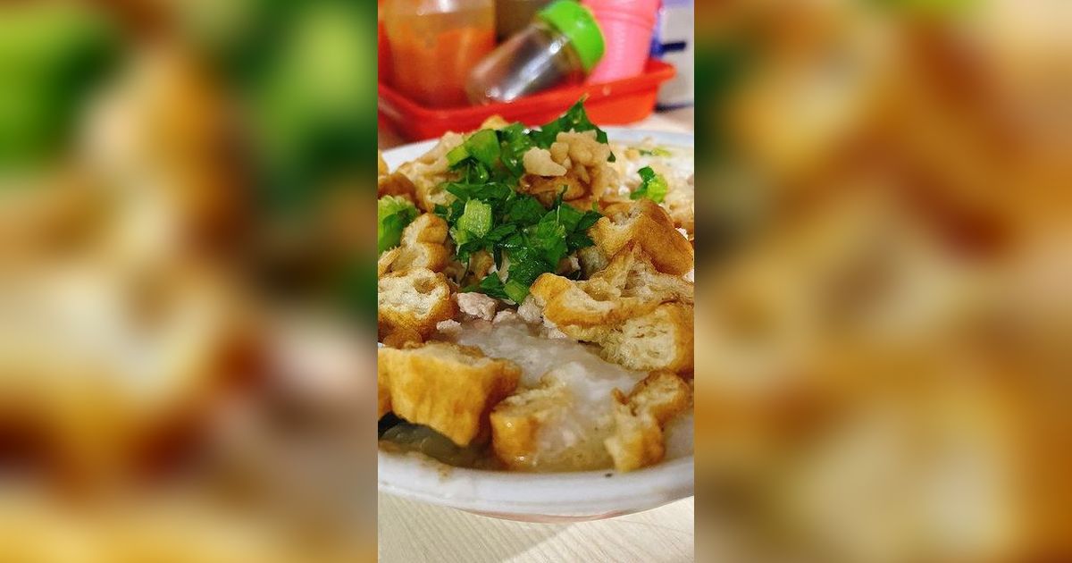 Lezatnya Bubur Ayam Ko Iyo, Jadi Spot Kuliner Legendaris di Tangerang