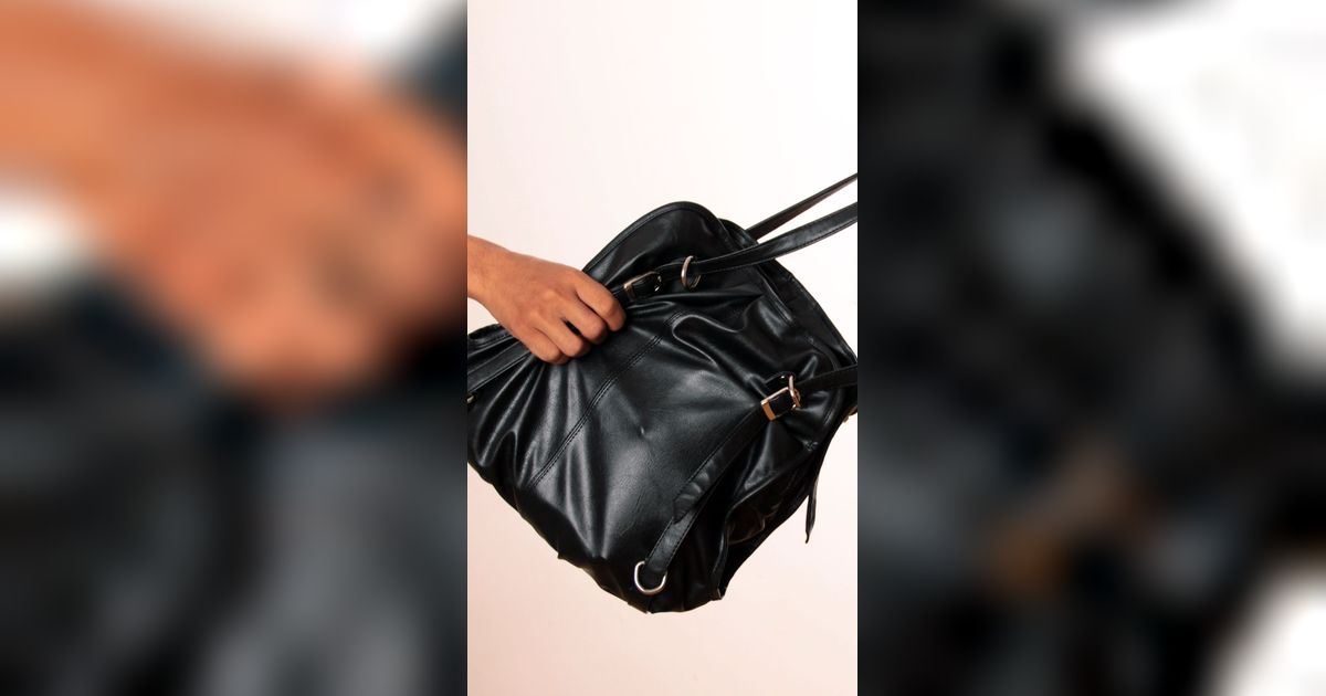 Pesepeda Apes! Tas Raib Dijambret Saat Bersepeda di Tengah Jalan