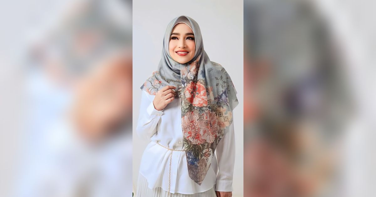 Pasfoto Artis, Paras Cindy Fatikasari Bikin Salfok