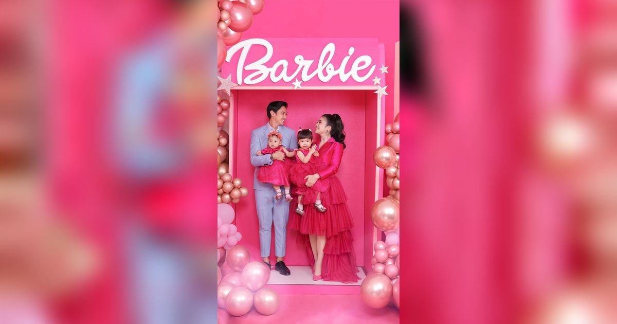 Potret Keluarga Felicya Angelista Photoshoot Ala Barbie, Bak Nyata