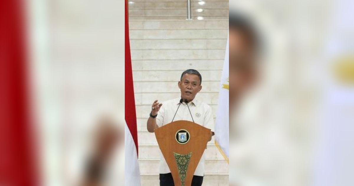 Ketua DPRD Enggak Bisa Berbuat Apa-Apa Terkait Cinta Mega: Saya Petugas Partai