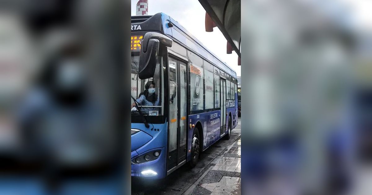 Penumpang Transjakarta Tewas Tergeletak di Halte Cempaka Mas