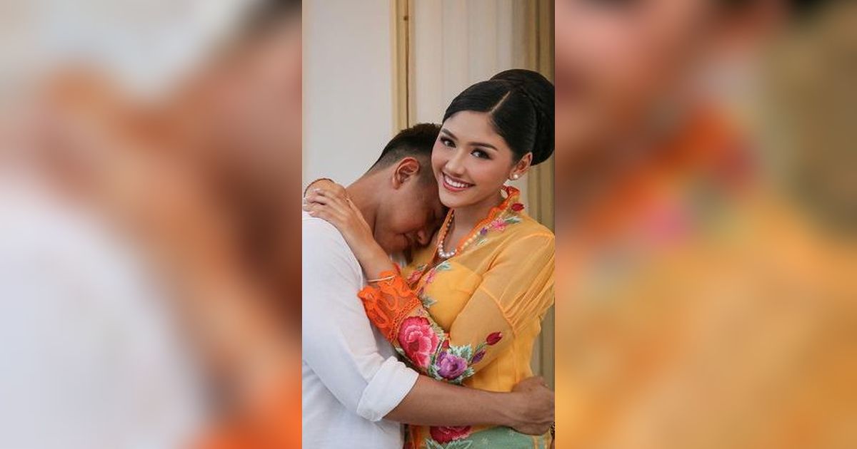 10 Momen Mesra Kaesang Pangarep dan Erina Gudono, Putra Bungsu Presiden Jokowi Ternyata Bucin Banget ke Sang Istri!