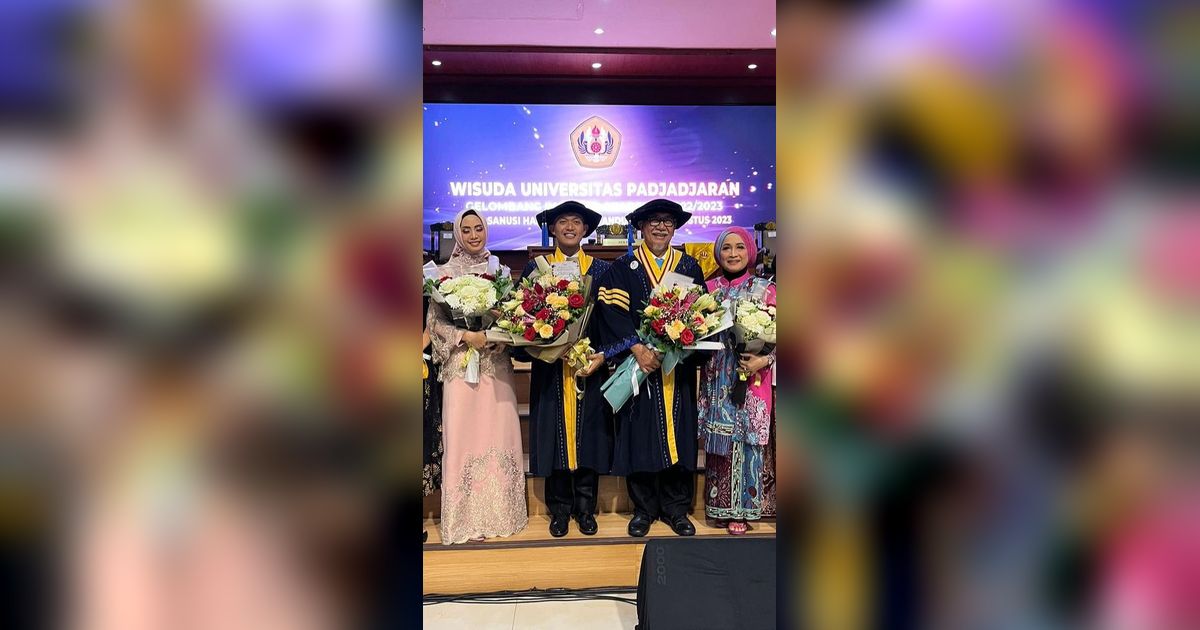 Raih Gelar Doktor di Usia 68 Tahun, Ini Potret Wisuda Deddy Mizwar