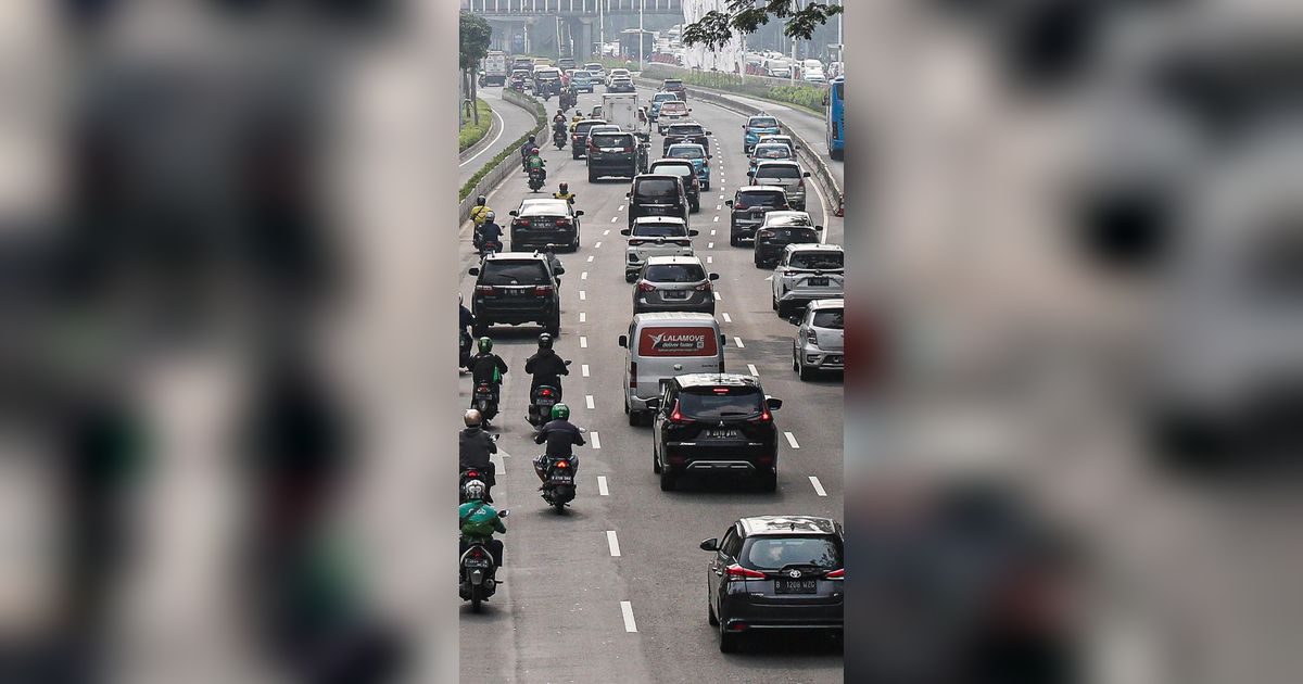 Polusi Udara Jakarta Meningkat, Mengapa Pemprov DKI Tidak Batasi Penambahan Kendaraan?