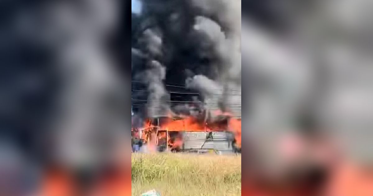 Bus Ditumpangi Simpatisan PKS Ludes Terbakar di Jalan Solo-Yogyakarta, Begini Kondisinya