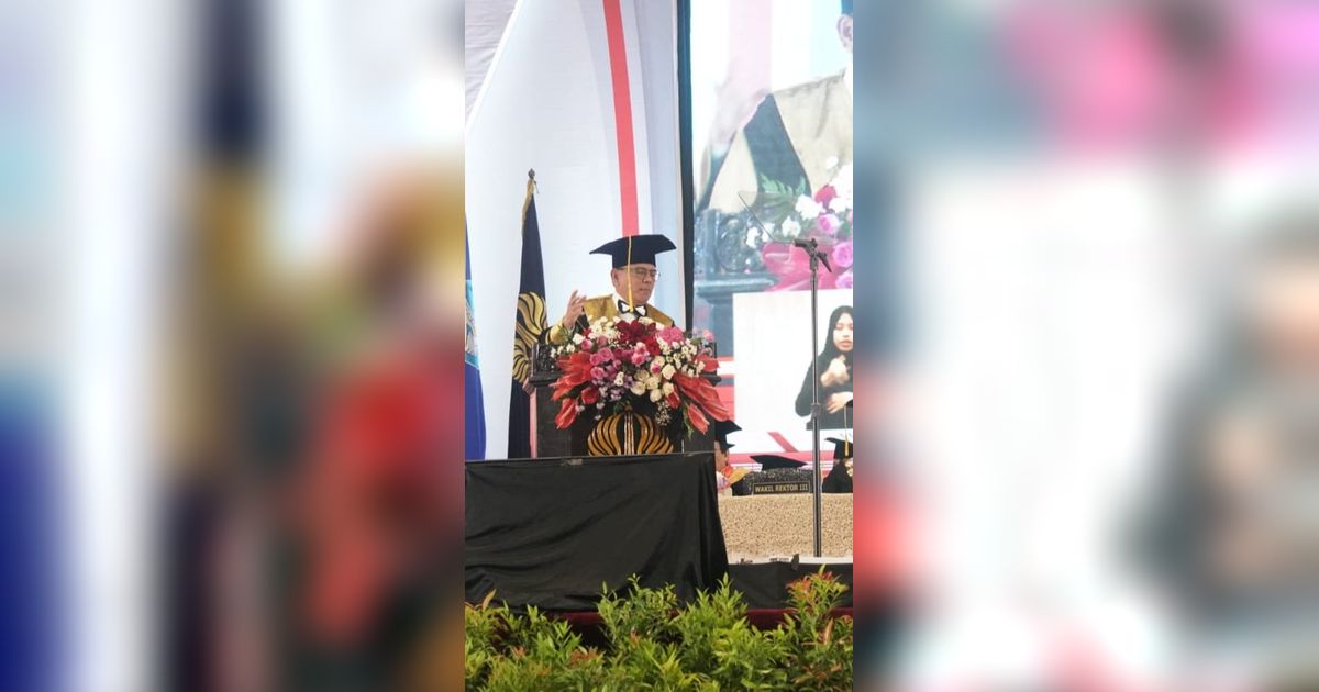 Sekjen Kemenkumham Terima Doktor Honoris Causa dari Universitas Negeri Surabaya