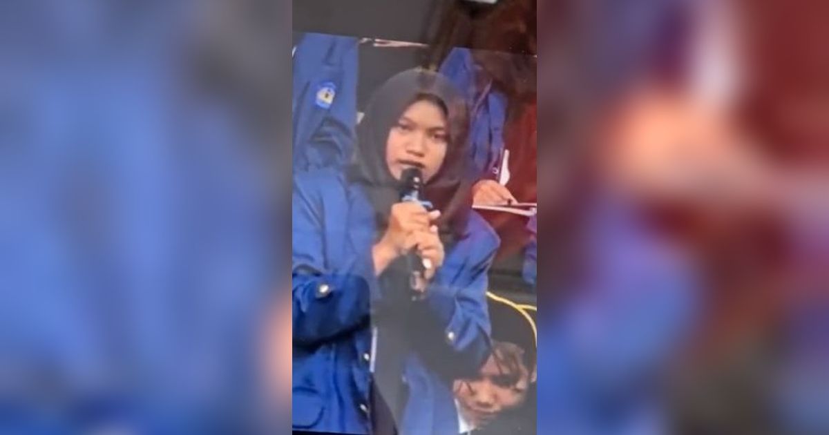 Tak Menyangka, Maba Universitas Lampung Ini Dapat Hadiah Umrah saat Ospek