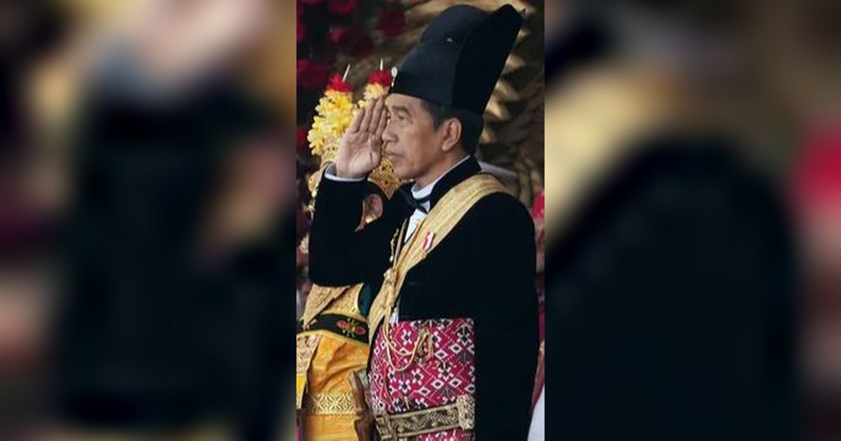 VIDEO: Momen Jokowi Sampai Terpukau Aksi Jet Tempur TNI AU di Langit Istana Negara