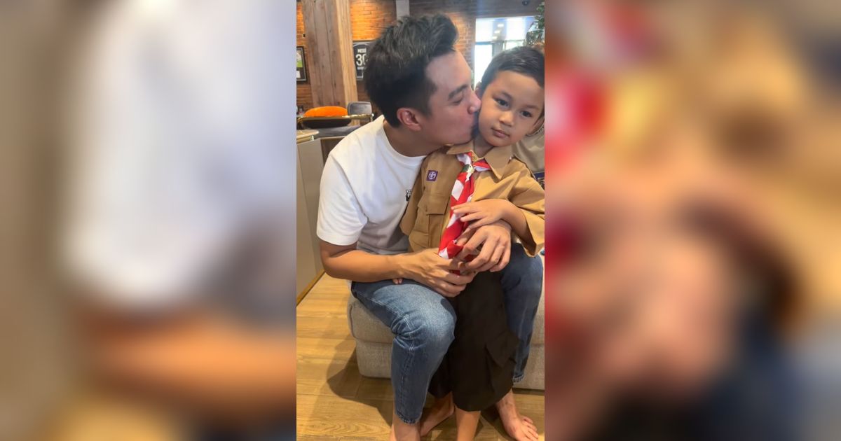 Potret Kiano Anak Baim Wong & Paula Pakai Baju Pramuka, Gayanya Gemesin Banget!