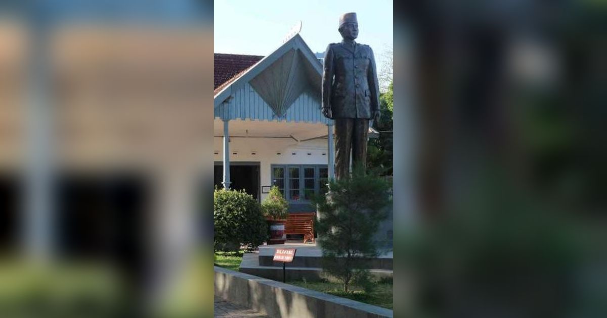 Mengunjungi Istana Gebang Blitar, Rumah Orang Tua Bung Karno yang Jadi Saksi Masa Remajanya