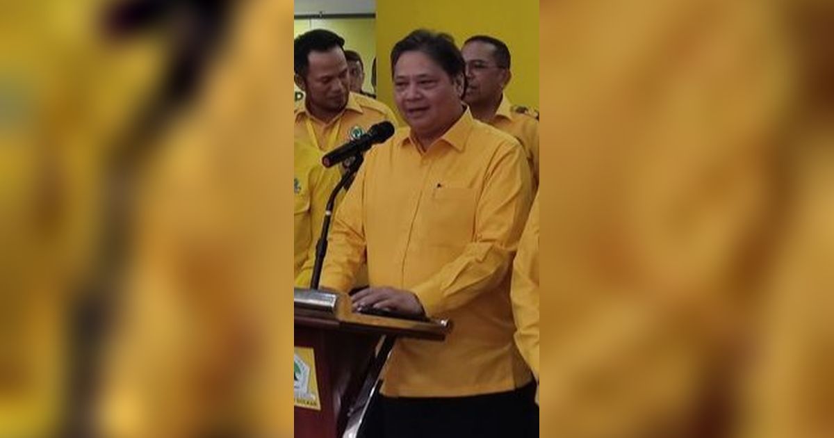 Membaca Manuver Politik Golkar