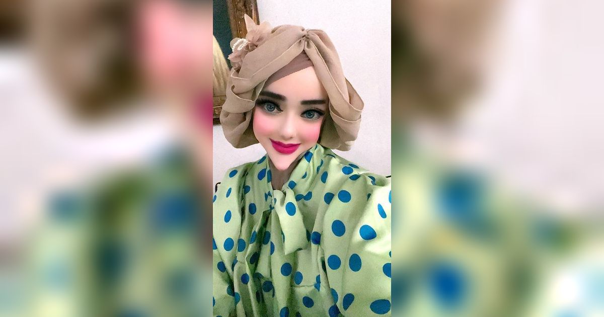 Penampilannya Curi Perhatian, Ini Sosok Yuni Jasmine PNS Viral Berdagu Lancip