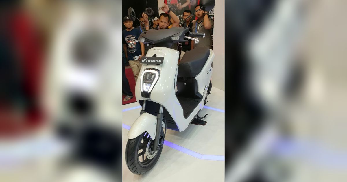 Diluncurkan di GIIAS, Penjualan Sepeda Motor Listrik EM1 e: Terlalu Sedikit dengan Nama Besar Honda