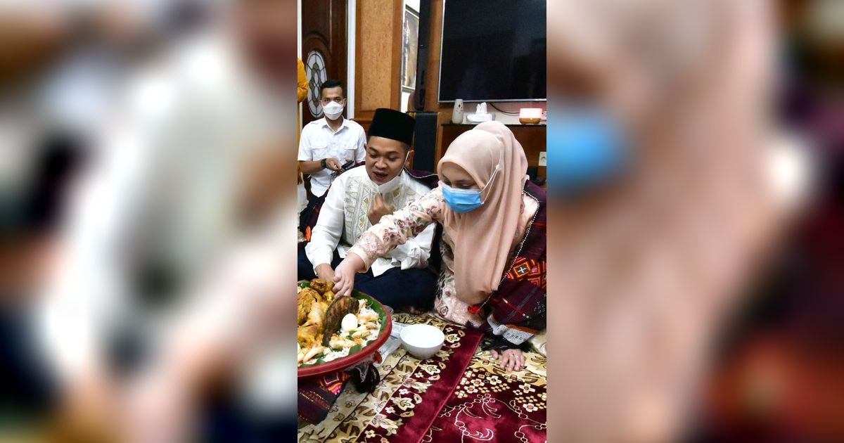 Mengenal Tradisi Upah-Upah, Bentuk Ucapan Syukur Masyarakat Labuhan Batu