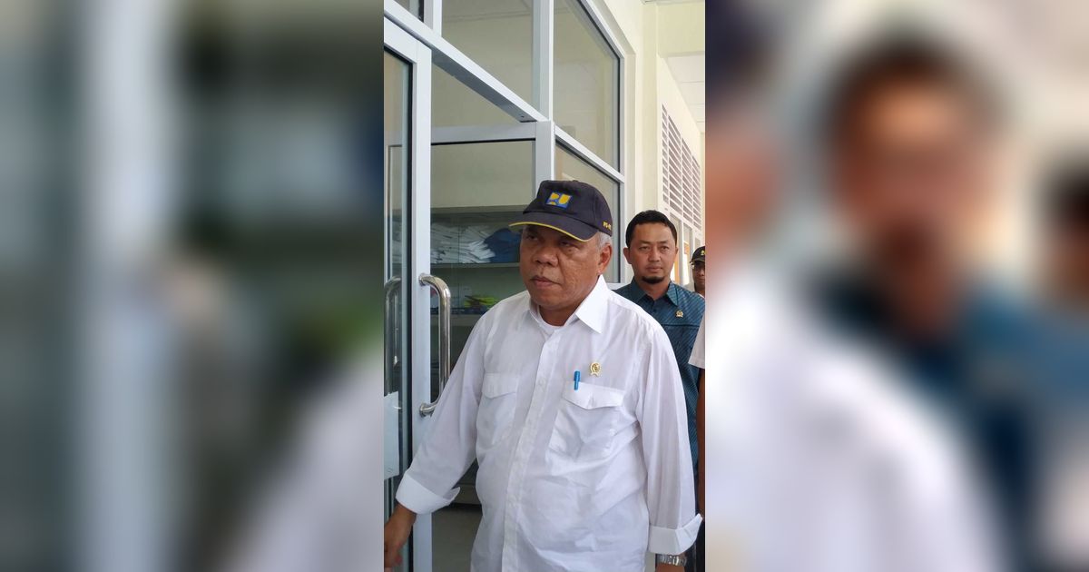 VIDEO: Menteri PUPR Basuki Usil Peluk Ridwan Kamil, Ingat Teletubbies