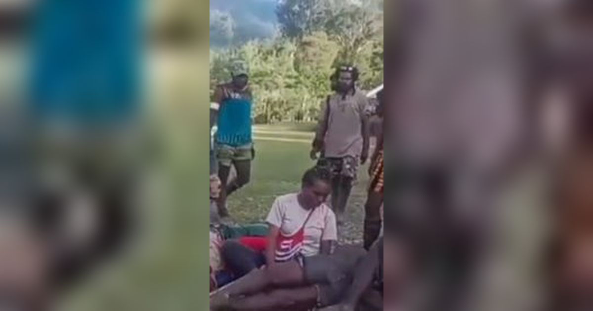 Terungkap Kejamnya Teroris OPM KKB ke Sesama Orang Asli Papua, Terekam Video Warga Dikumpulkan lalu Dianiaya & Ditodong Senpi