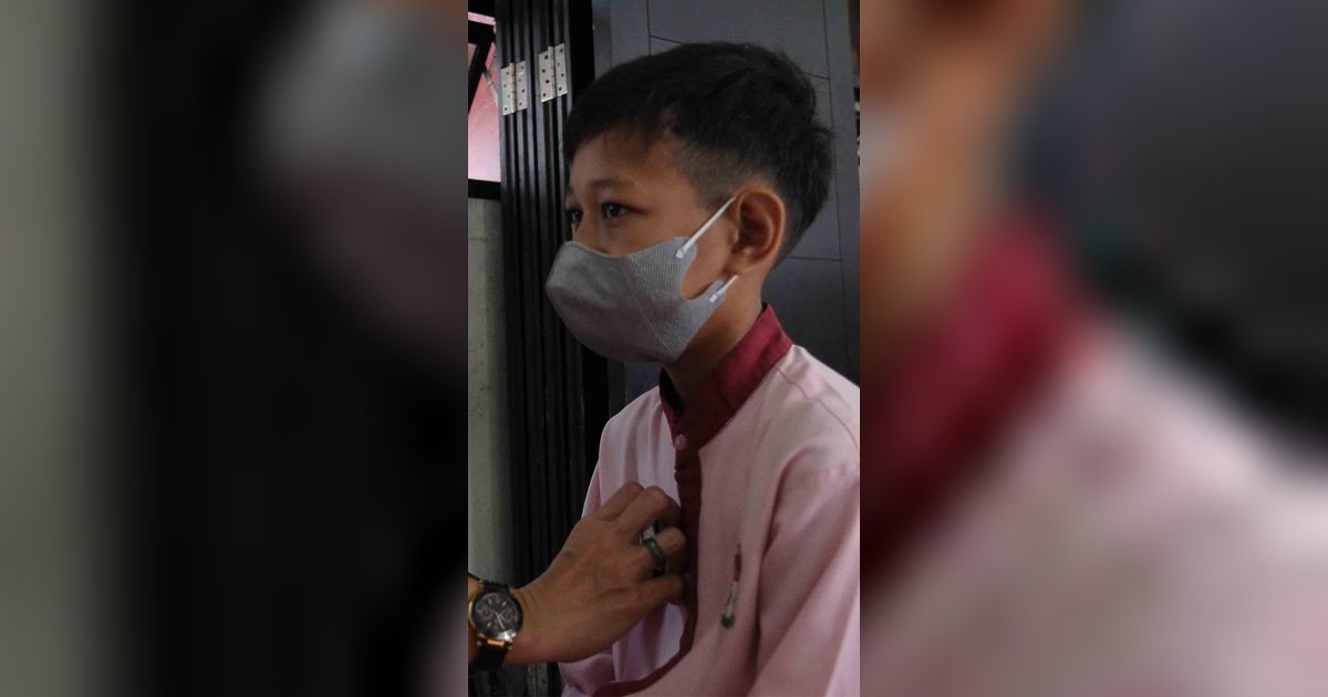 FOTO: Pemeriksaan Kesehatan Murid SD di Tengah Buruknya Polusi Udara Jakarta