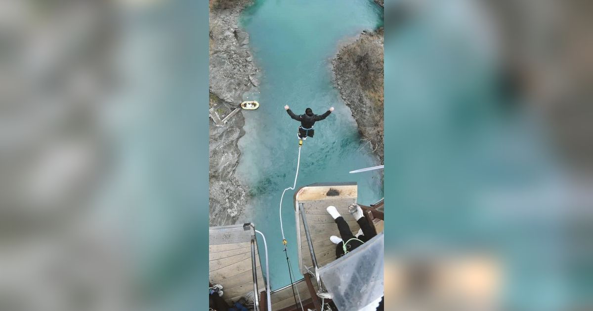 10 Momen Menegangkan Naysilla Mirdad 'Bungee Jumping' Terjun dari Atas Jembatan di Selandia Baru, Netizen: Gila Pemberani Banget!