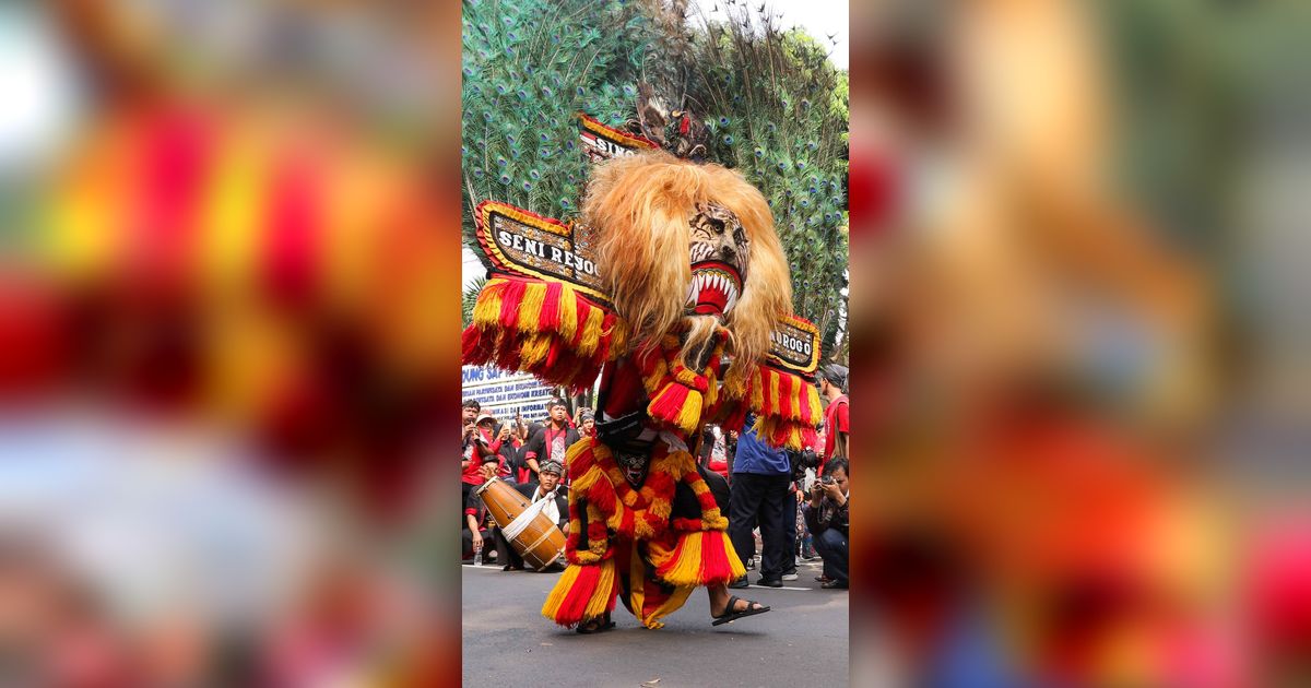 FOTO: Dorong Jadi Warisan Budaya Tak Benda UNESCO, Pawai Budaya Reog Ponorogo Tampil Meriah di Jakarta