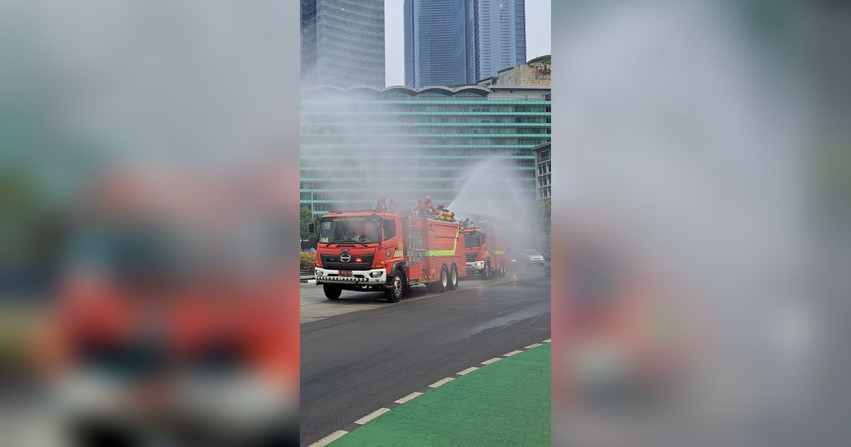 Benarkah Semprot Air ke Jalan Kurangi Polusi Udara Jakarta, Ini Penjelasan BRIN