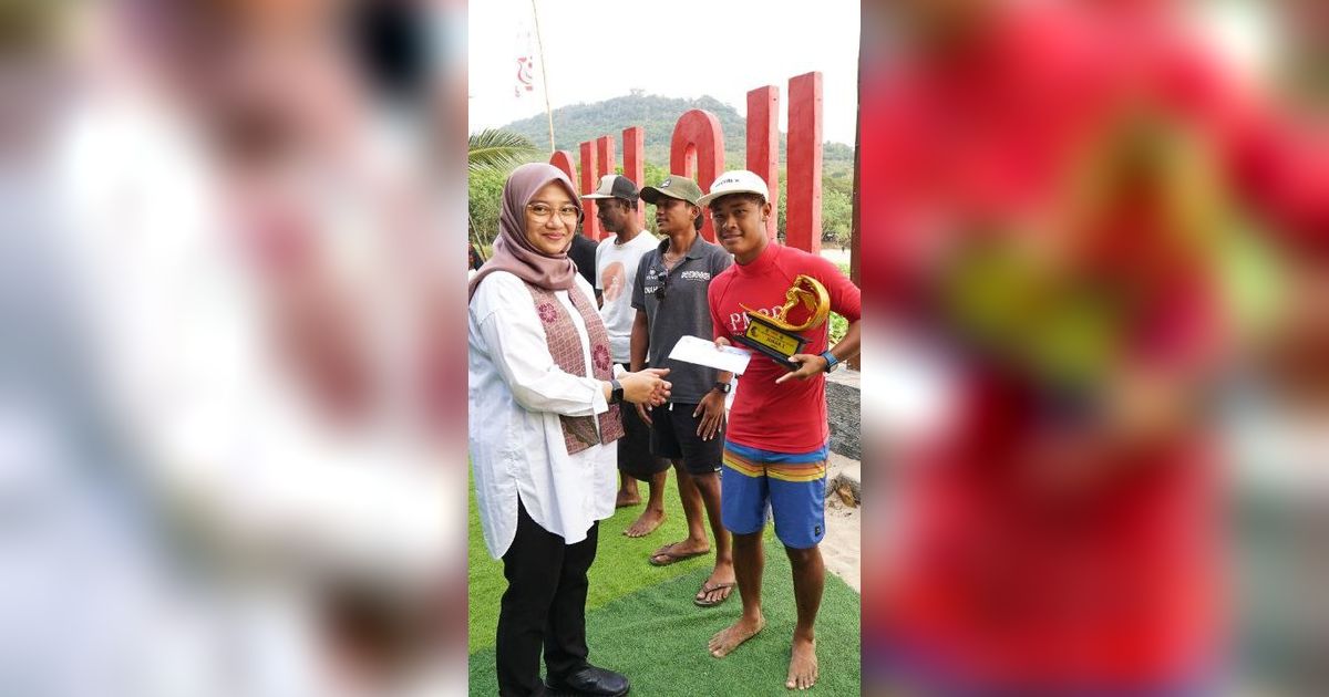 Red Island Gandrung Surf Competition Banyuwangi Diikuti Puluhan Surfer Muda se-Nusantara