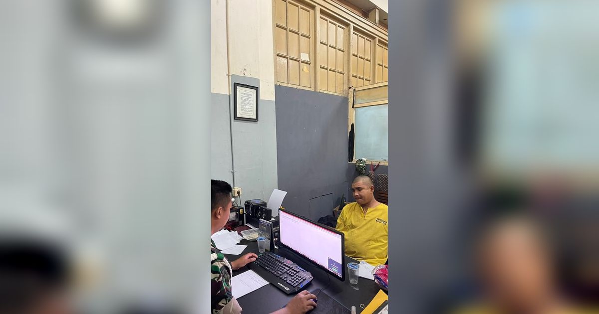 VIDEO: Tampang Paspampres dan 3 TNI Penculik Penganiaya Imam Masykur Lemas Pakai Baju Tahanan