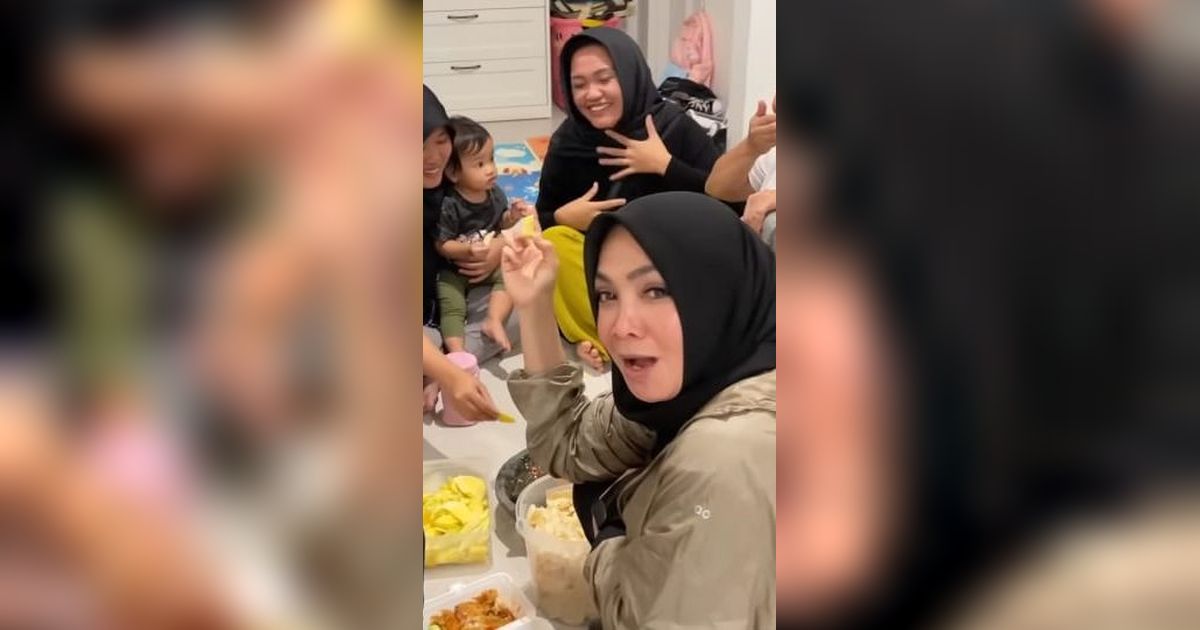 Padahal 'Nyonya Besar' Rieta Amalia Lesehan di Dapur Makan Rujak Bareng Para ART, Sikapnya jadi Perbincangan